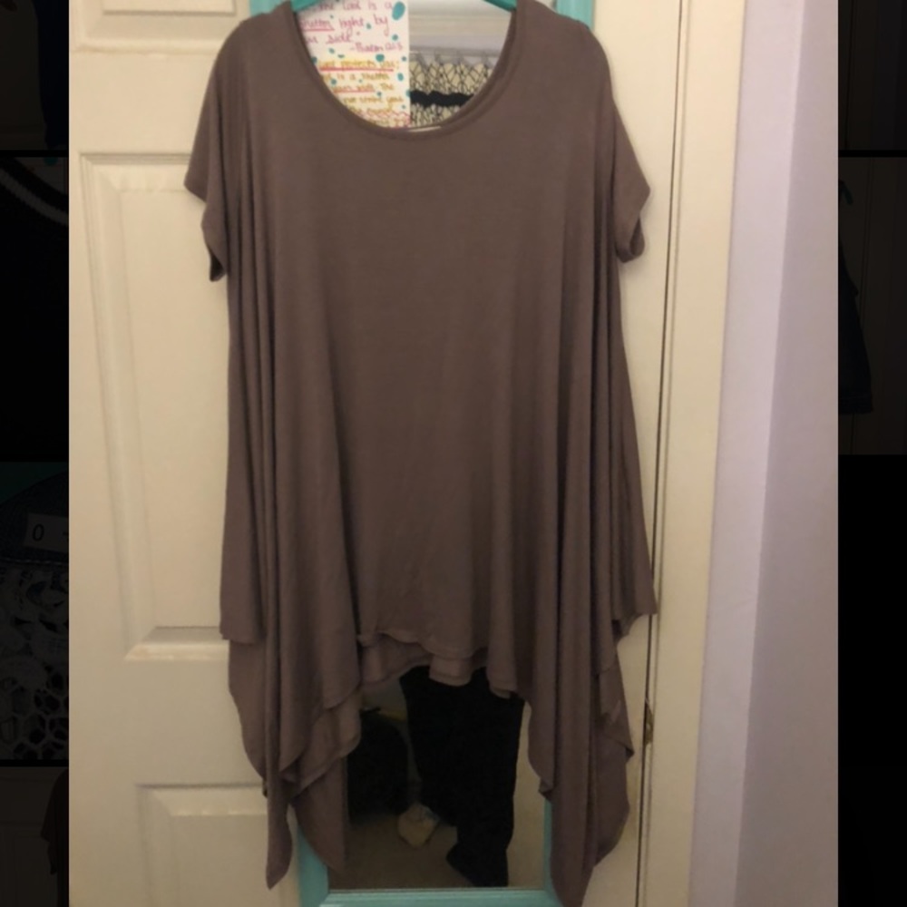 Brown tunic top (very oversized!!)